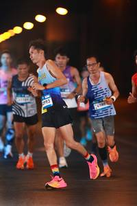 BIB: 0993, 4188
                            <button type="button" onclick="openModal(22799132)" class="btn btn-primary btn-sm float-right btn-popup" data-toggle="modal" data-target=".modal-high-quality">
                        <i class="fas fa-shopping-cart"></i> Add to Cart
                    </button>
                                            <button type="button" onclick="isThisMe(22799132, true)" class="btn btn-success btn-sm float-right btn-popup btn-isme hidden" data-toggle="tooltip" data-placement="bottom" title="นี่คือรูปของคุณใช่ไหม คลิกที่นี่เพื่อเอาเข้าอัลบั้ม">
                        <i class="fas fa-plus"></i> Add to album
                    </button>
                    <button type="button" onclick="isThisMe(22799132, false)" class="btn btn-warning btn-sm float-right btn-popup btn-isnotme hidden">
                        <i class="fas fa-ban"></i> Remove from album
                    </button>